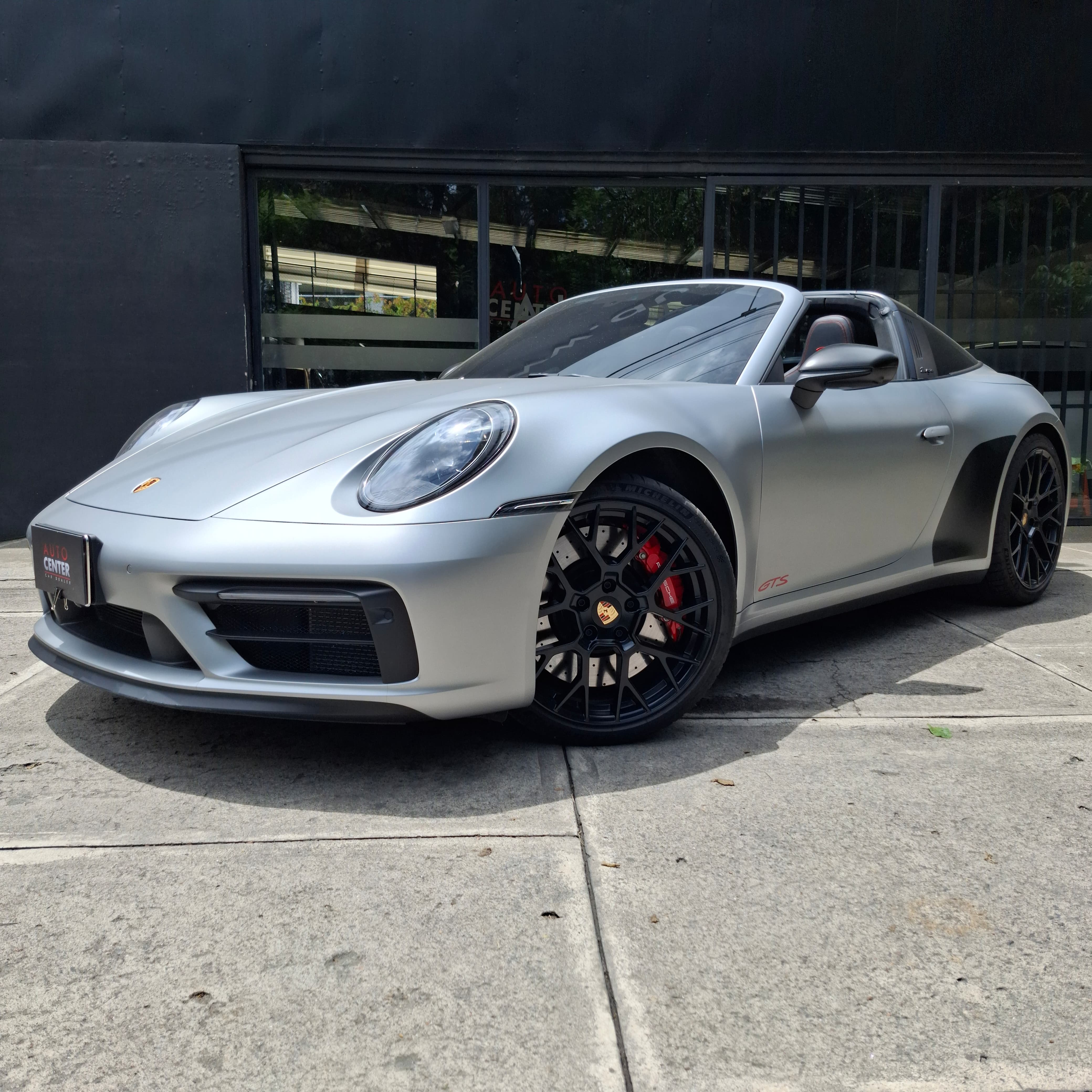 PORSCHE 911 TARGA 4 GTS