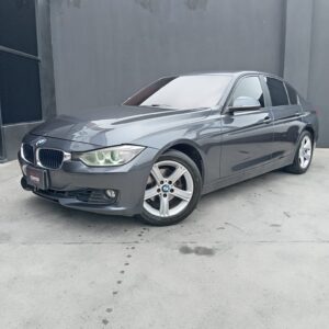 BMW 320i