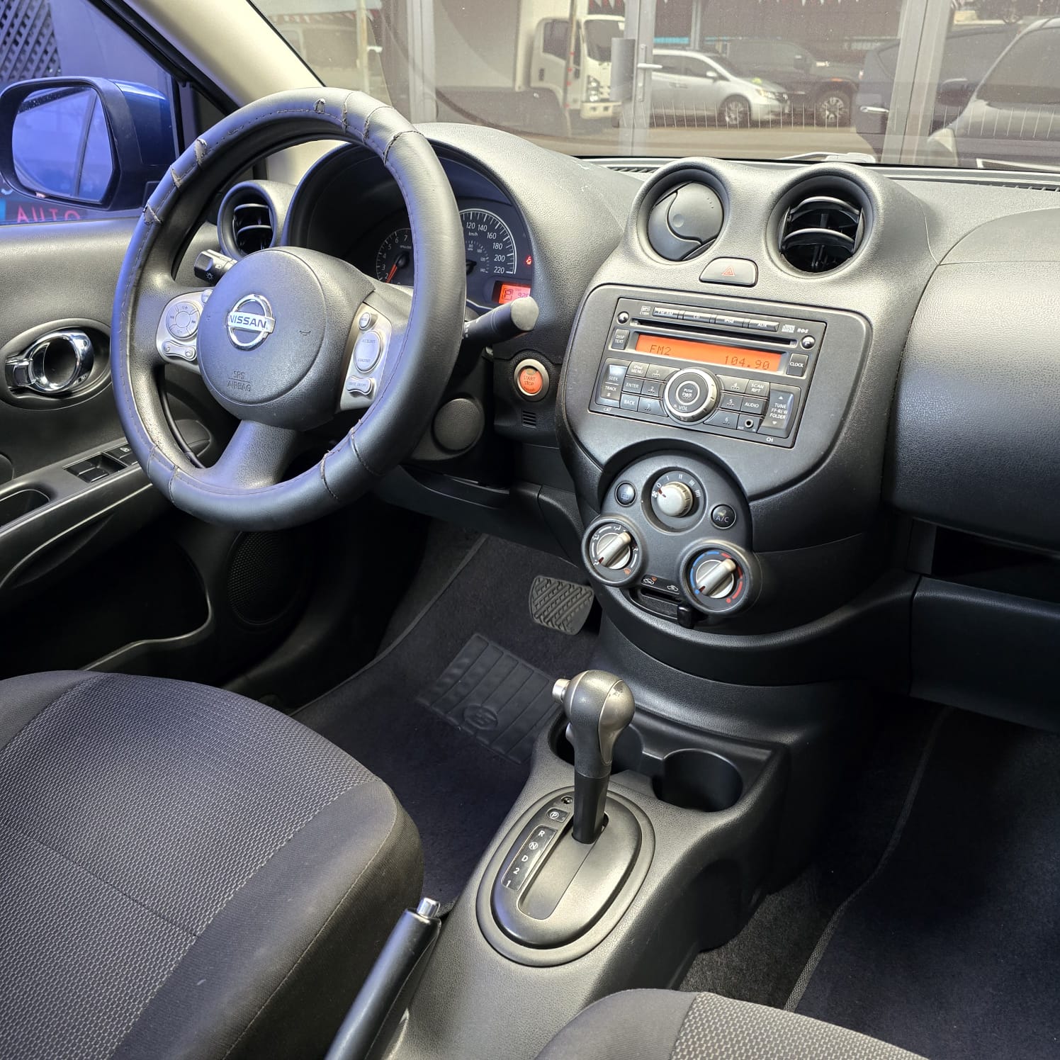 Nissan Versa N17 - Imagen 7