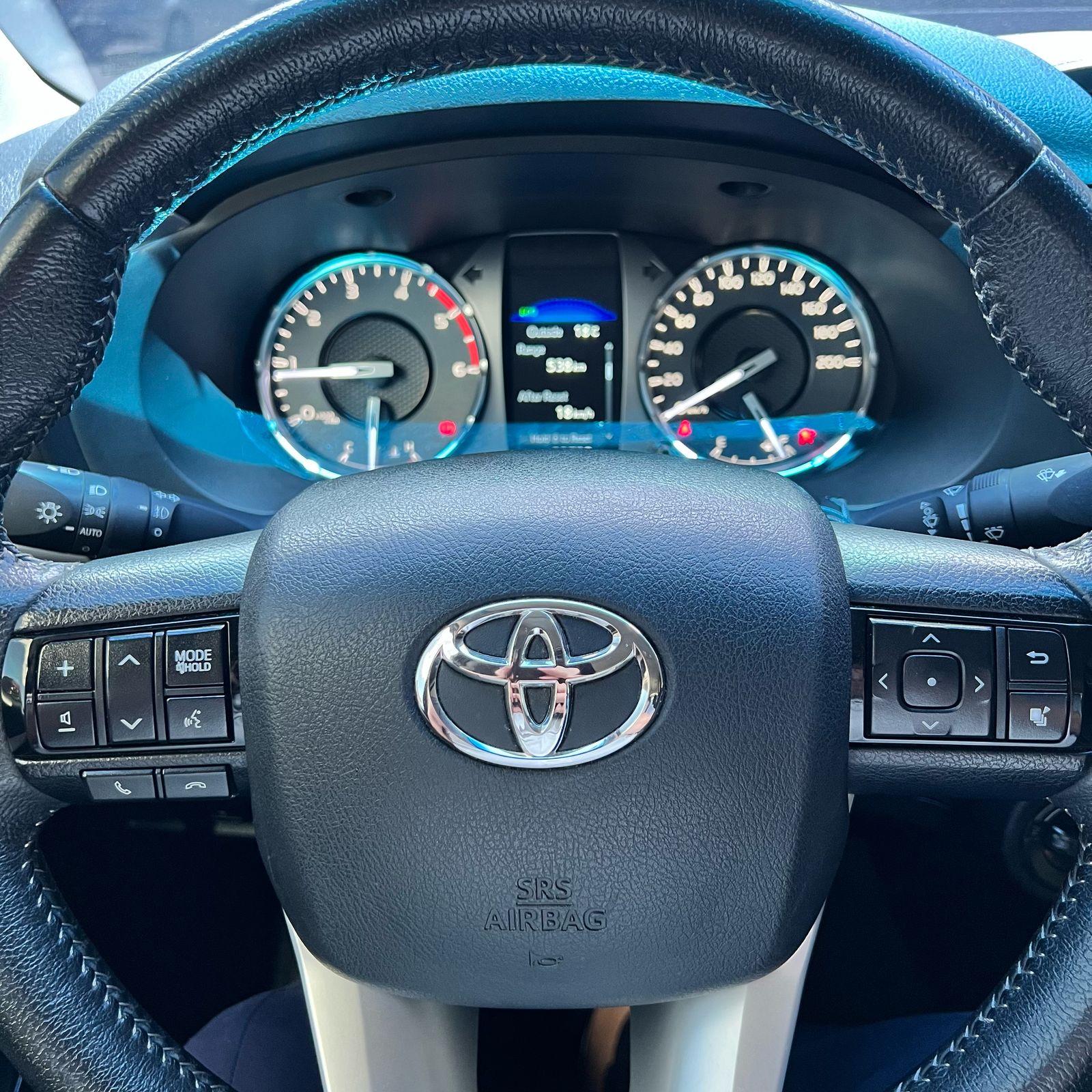 Toyota Hilux - Imagen 5